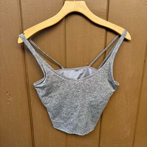 Vuori Sports Bra Womens Medium Grey Strappy Longline Yoga Athletic Crop Top